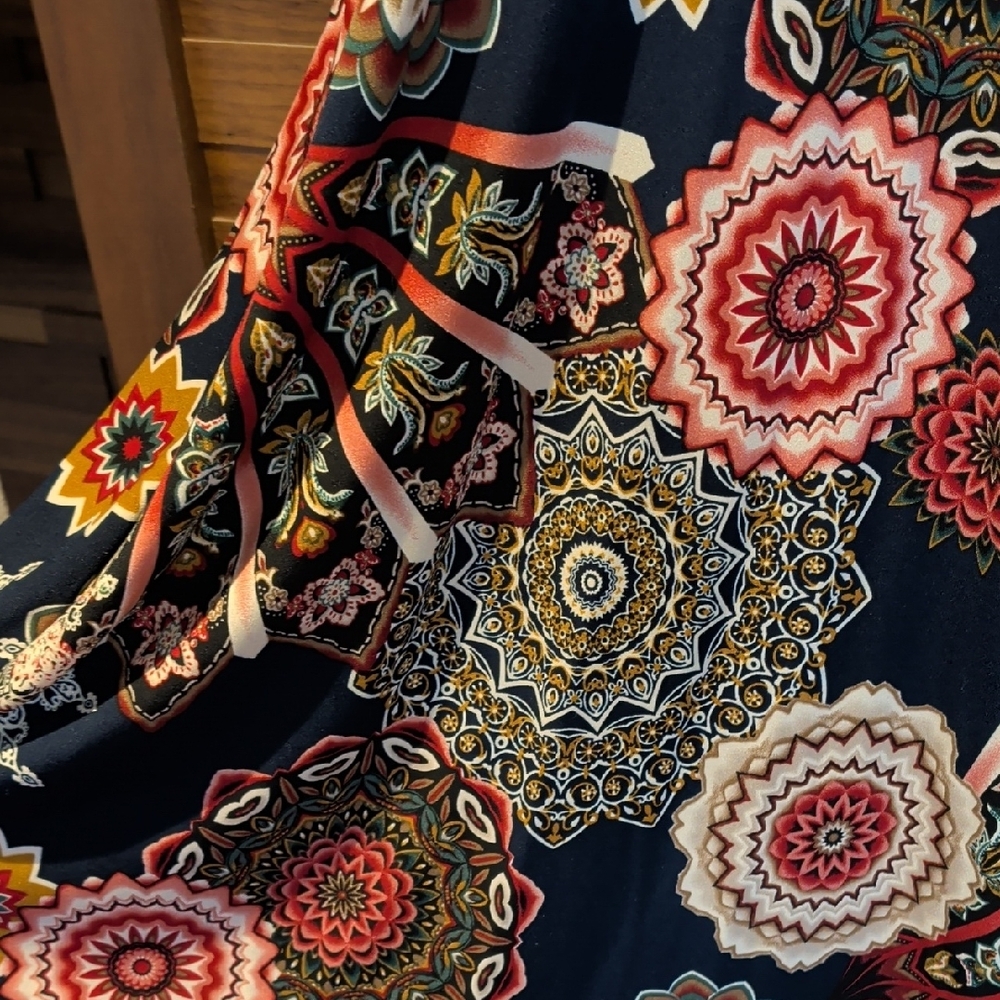 Sleeveless Black Maxi Dress with Multicolor Medallion Print - Picture 5 of 8